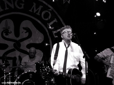 Flogging Molly - Dave King