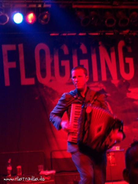 FloggingMolly_20060801T214016-0032.JPG.jpg