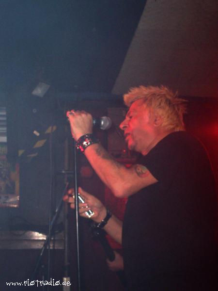 uksubs_20060215-23:09:06-0017.JPG.jpg