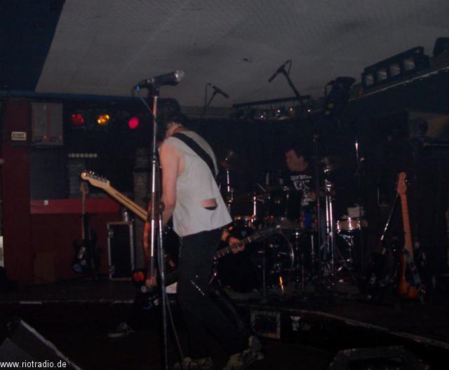 uksubs_vibrators_20050202--0023_1.jpg.jpg